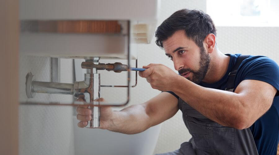 Water heater leaking fix in Cabin John, MD